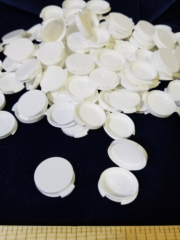50-White plastic CLAMSHELL .8 gram 1/20 Ounce Mini Sample cosmetic container