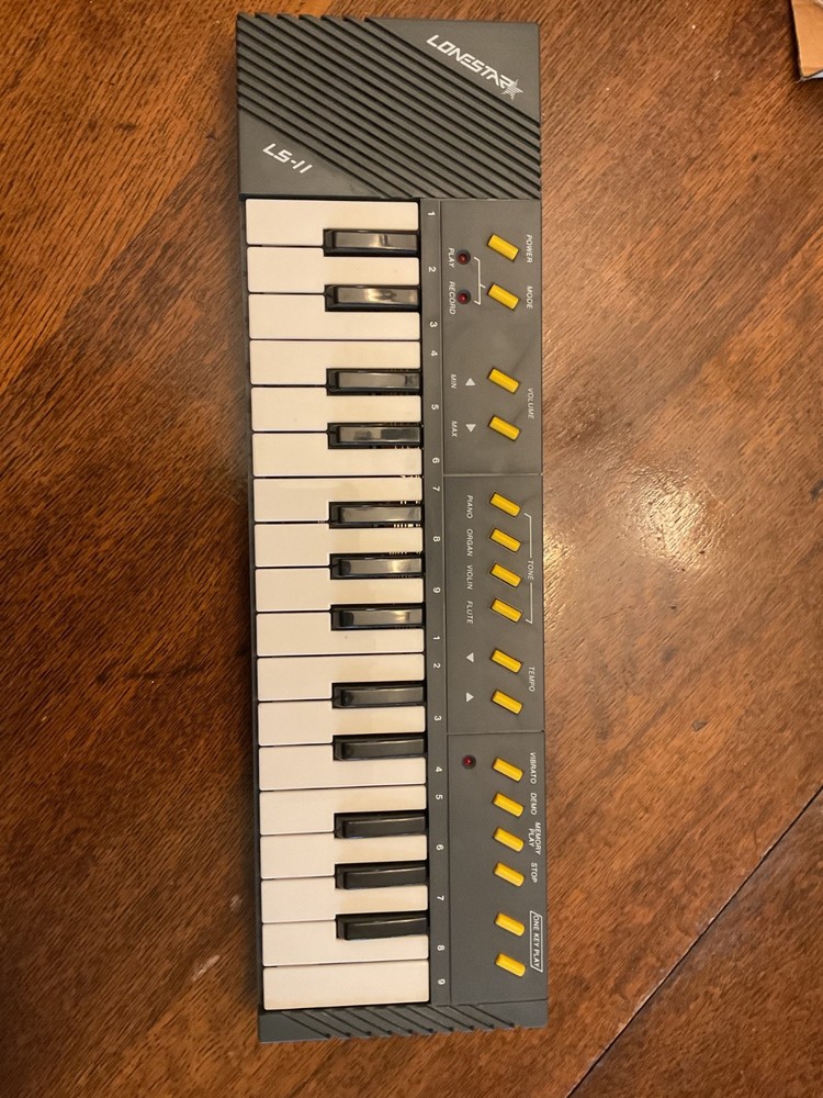 Lonestar LS-11 Keyboard Vintage Piano - Works!