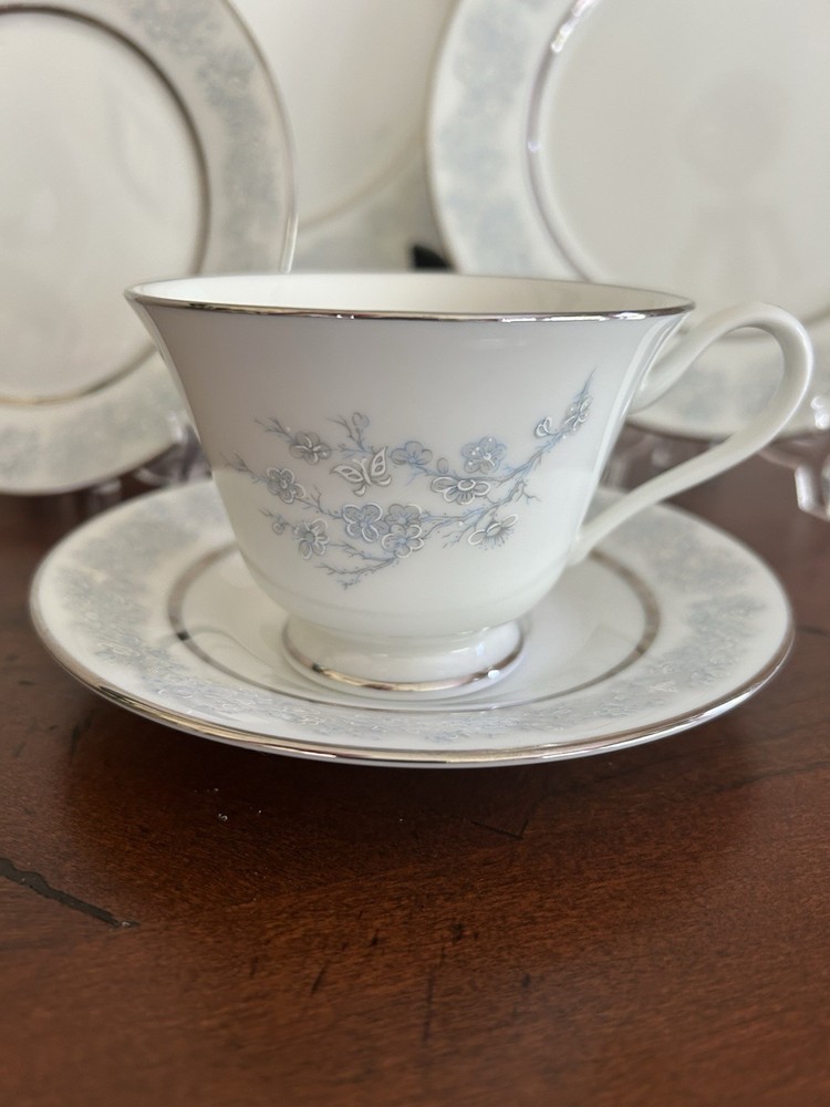 5 Piece Place Setting by Oxford Bone China, Twilight Dell Pattern, Lenox