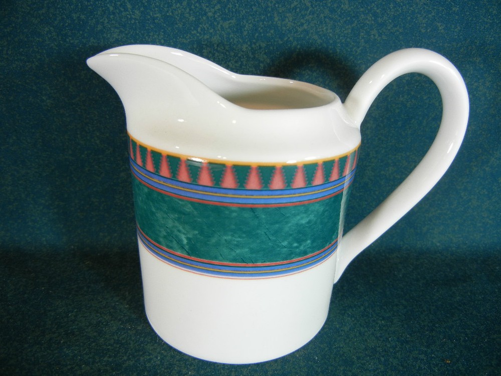 Mikasa La Scala Pattern M5111 Creamer