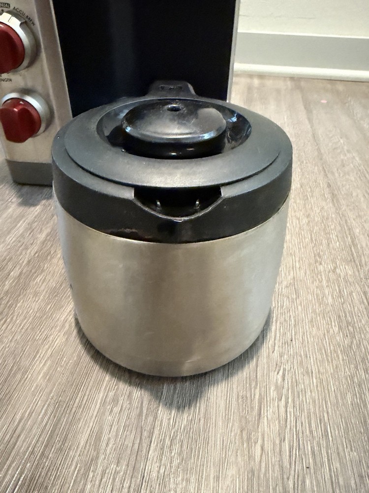 READ Wolf Gourmet Programable Coffee Maker WGCM100S Auto Drip System Red Knobs