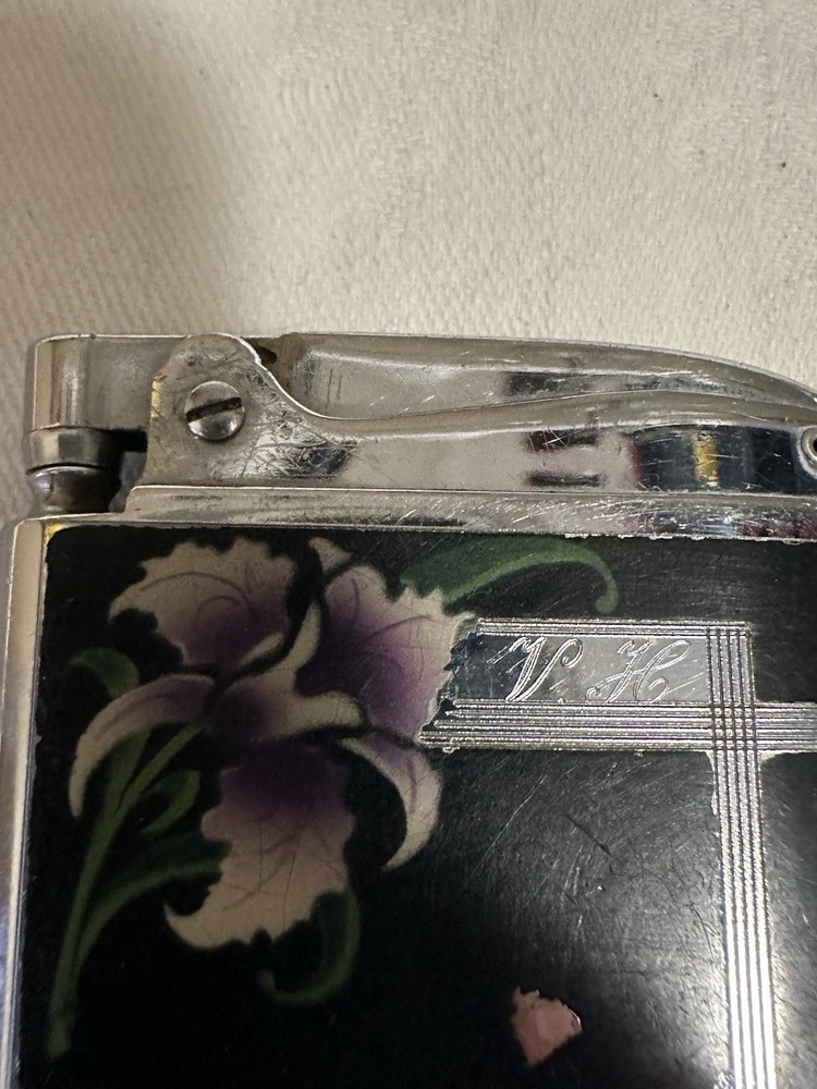 Vintage Ronson Adonis Lighter Flowers Sparks