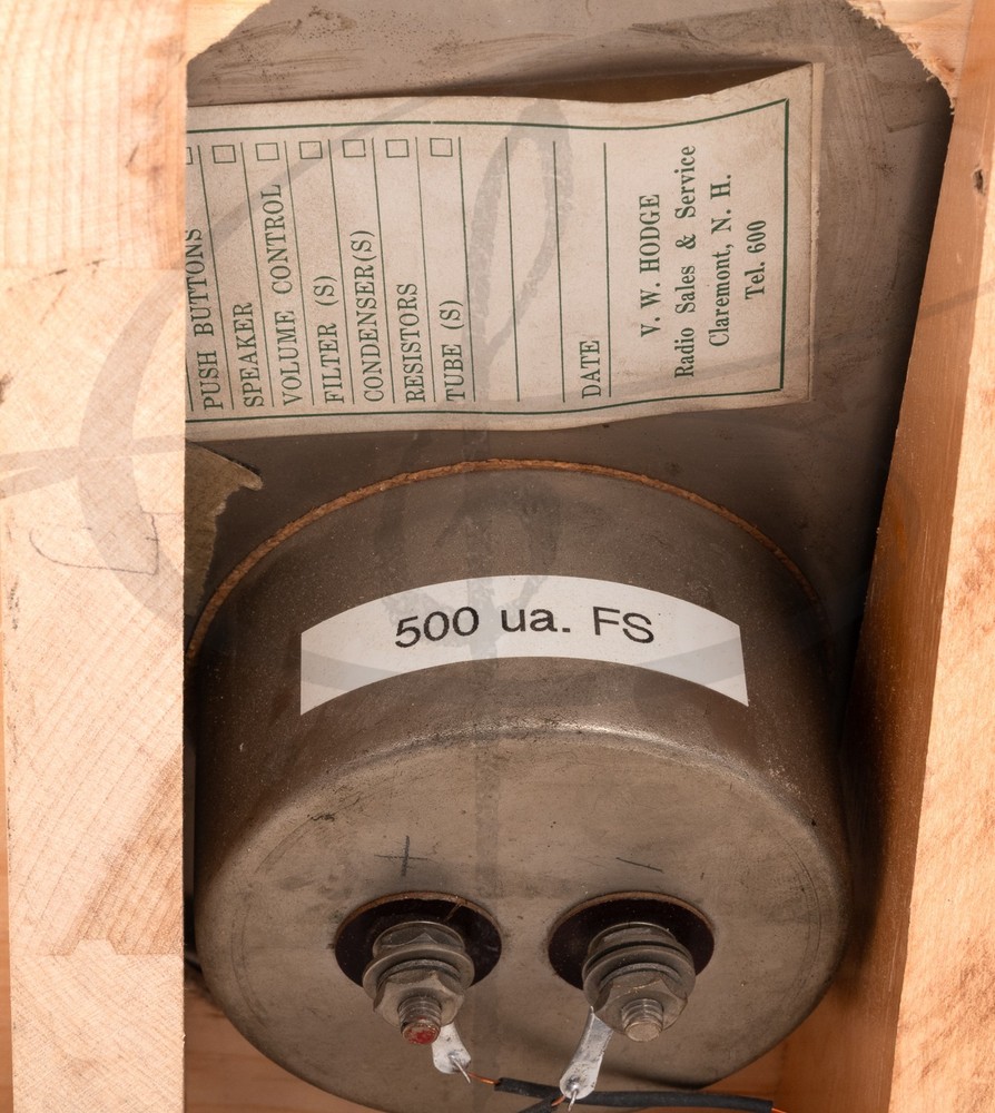 Vintage Wooden Desktop Hoyt Electrical Testing Voltmeter