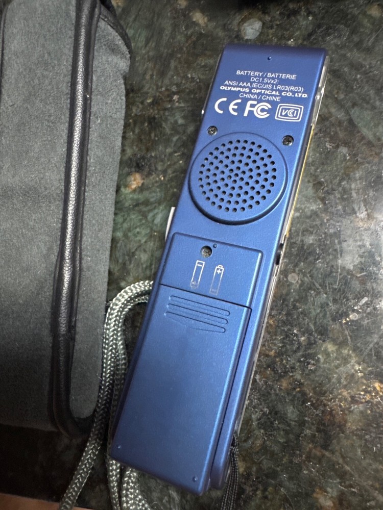 Olympus W-10 Handheld Digital Voice Recorder