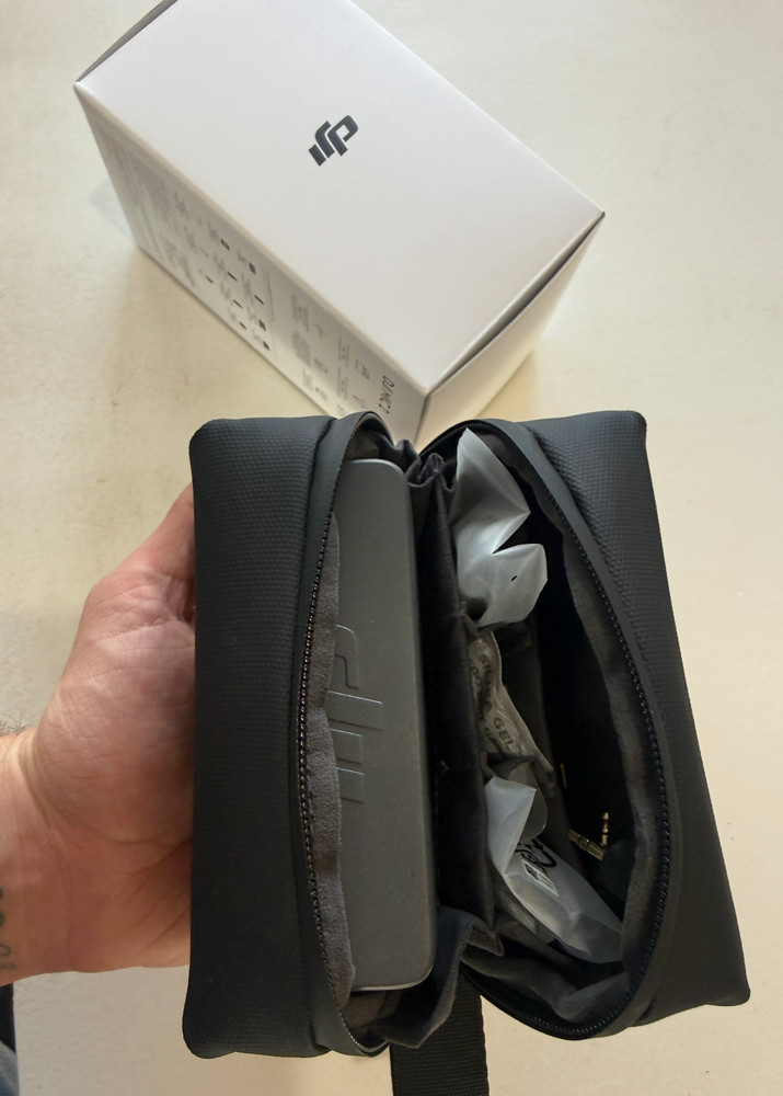 DJI Mic 2 Combo (2x Shadow Black Transmitter, 1x Receiver & Charging Case)