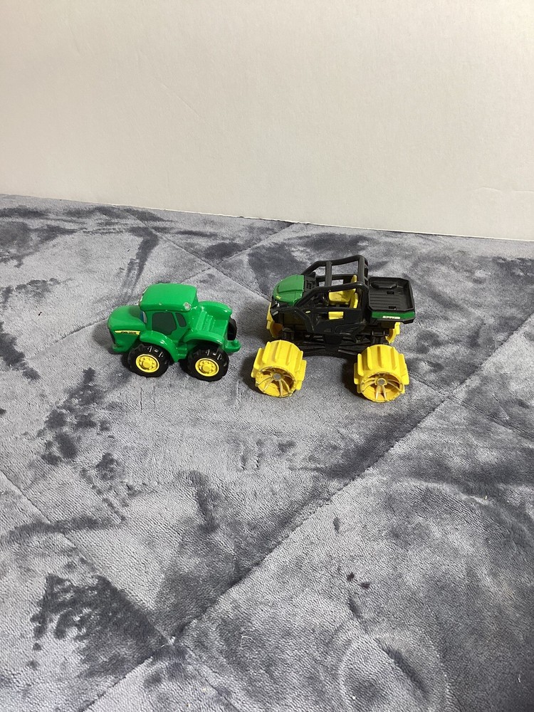 John Deere Toys set of 2