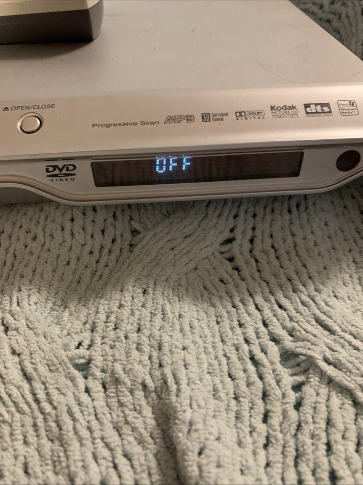 Zenith DVB412 DVD/CD Player Silver With Remote Progressive Scan