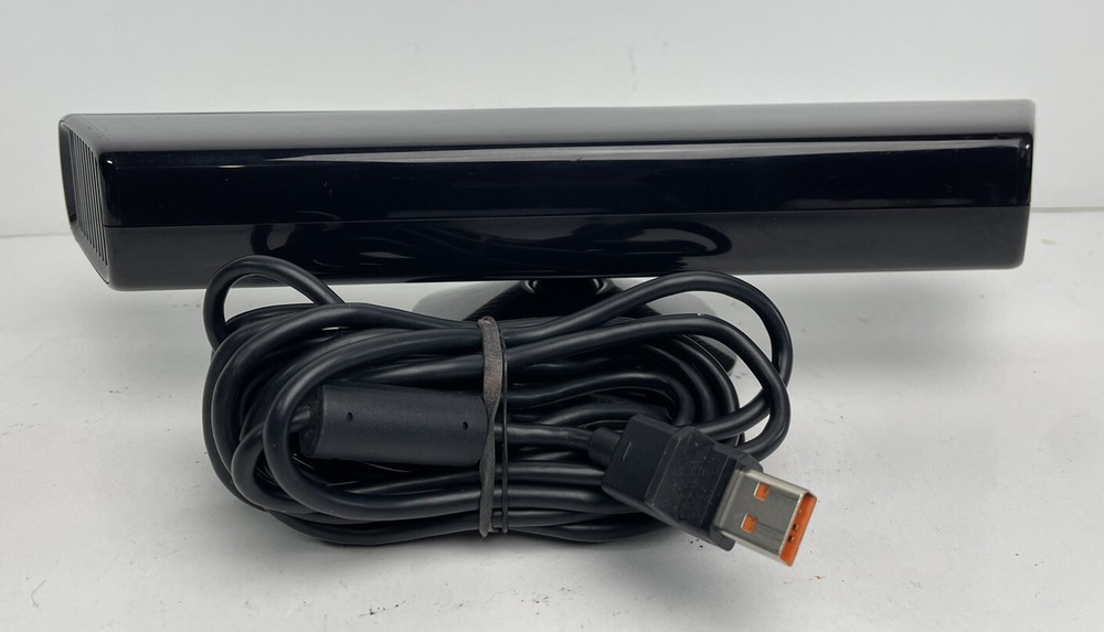 Microsoft 1414 Xbox 360 Kinect Sensor Bar Model 1414 & Two Games TESTED