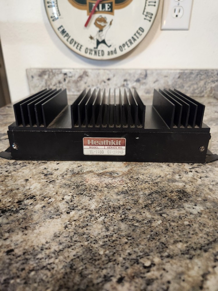 Heathkit Model VL-1180 2 Meter Linear Amplifier Amp. Nice Condition.
