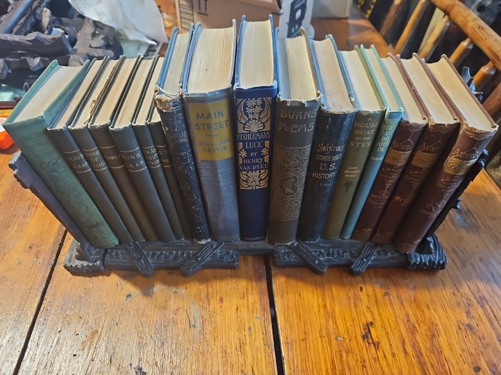 Black Forest Antique Adjustable Book Shelf