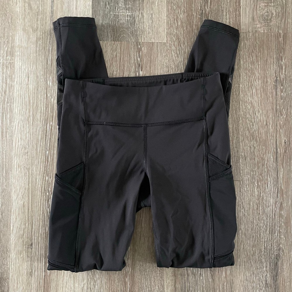 Lululemon Speed Up Tight *Mesh 28" in Black - Size: 4