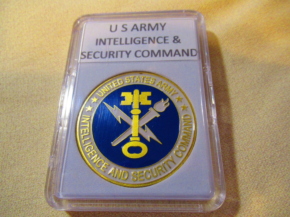 U S ARMY INTELLIGENCE & SECURITY COMMAND (INSCOM) Challenge Coin