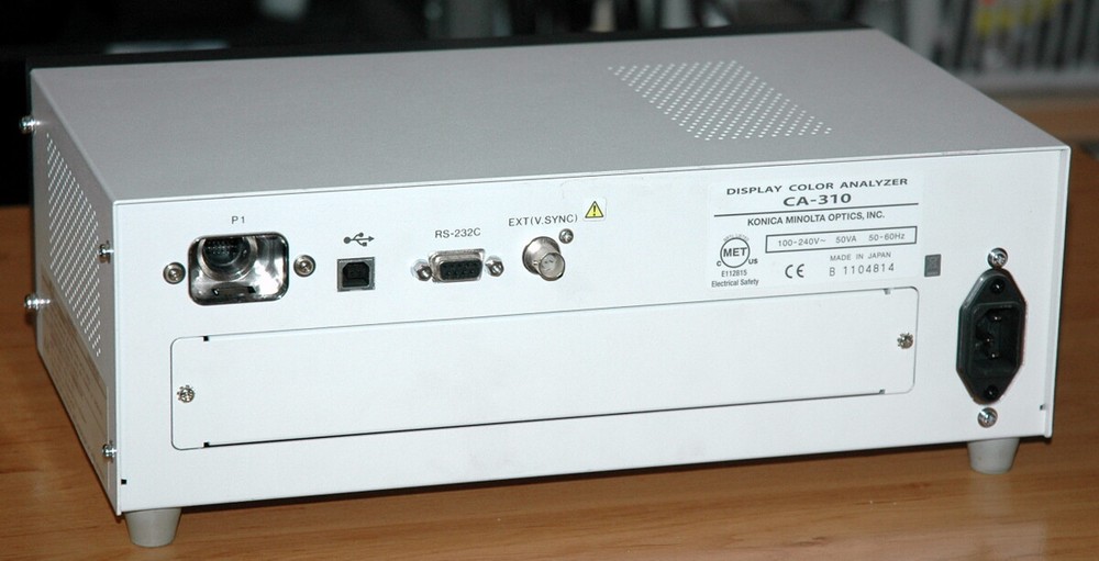 Konica Minolta CA-310, Color analyzer with a probe