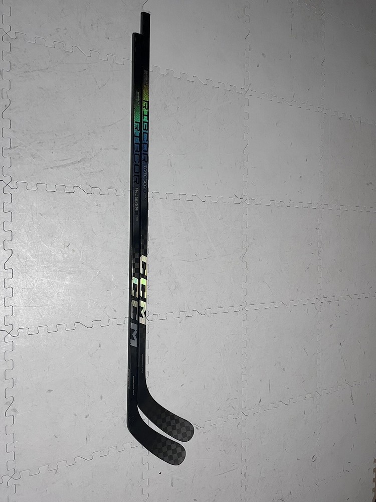 Ccm Trigger 8 Pro left 75 Flex 600 For Both The Sticks