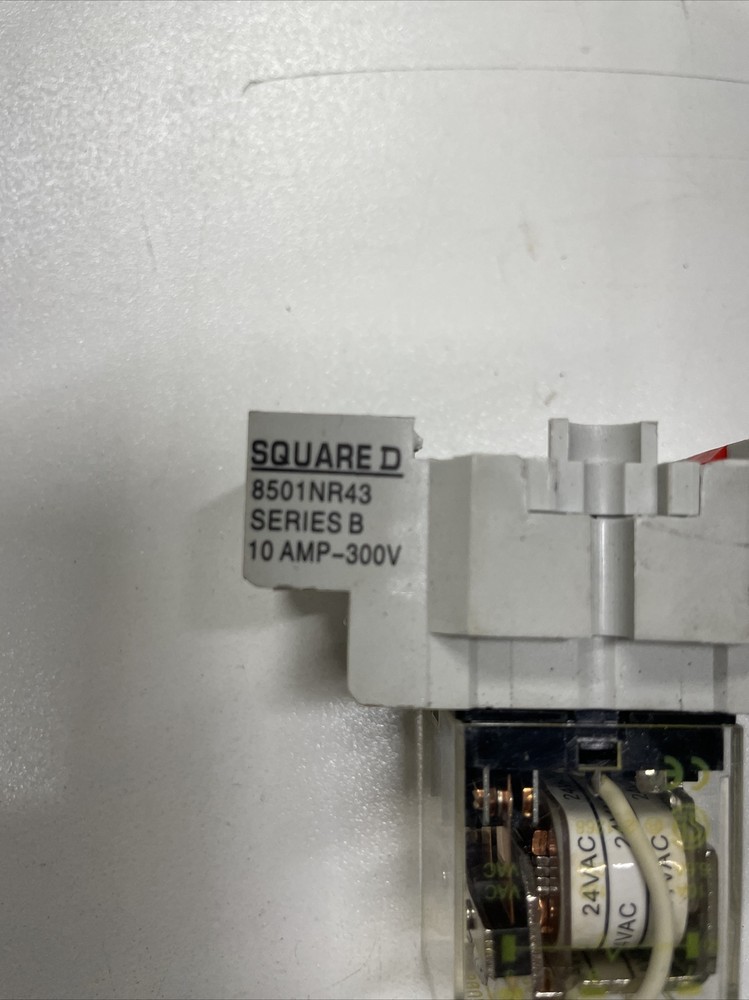 1- Square D 8501NR43 SER B 10A-300V Relay And Socket Base