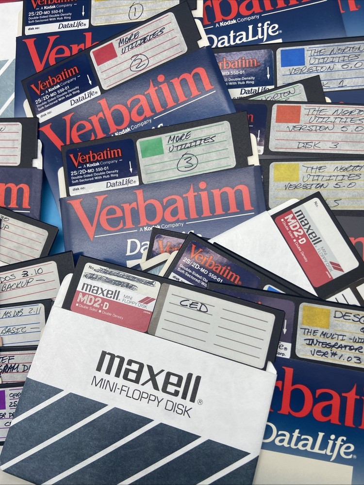 110+ Bulk Vintage Random Program/ Files Floppy Disks for Reformatting