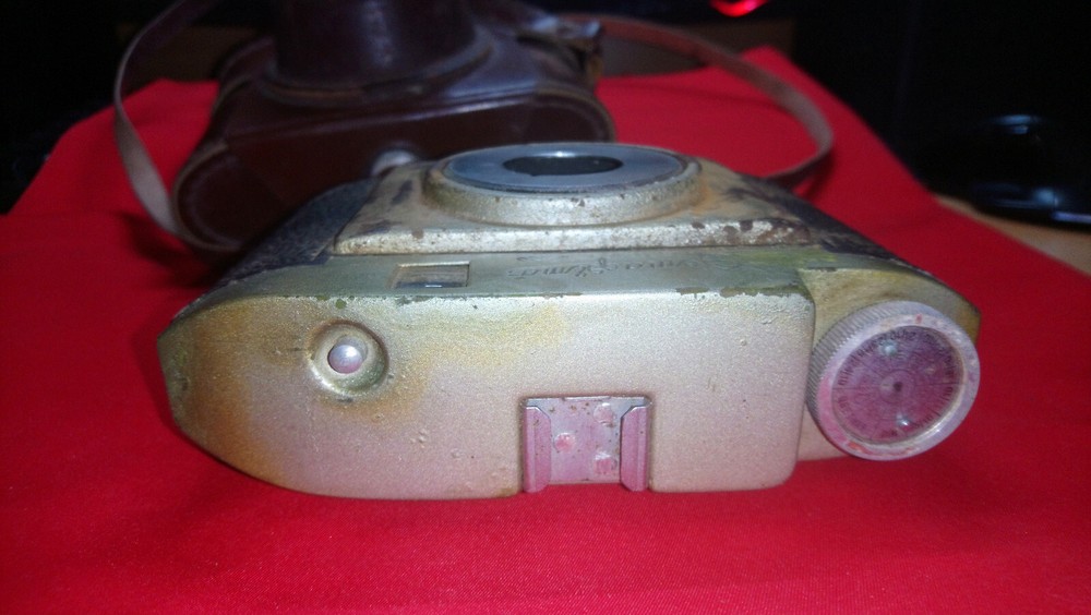 soviet vintage camera Estafeta (body) + case