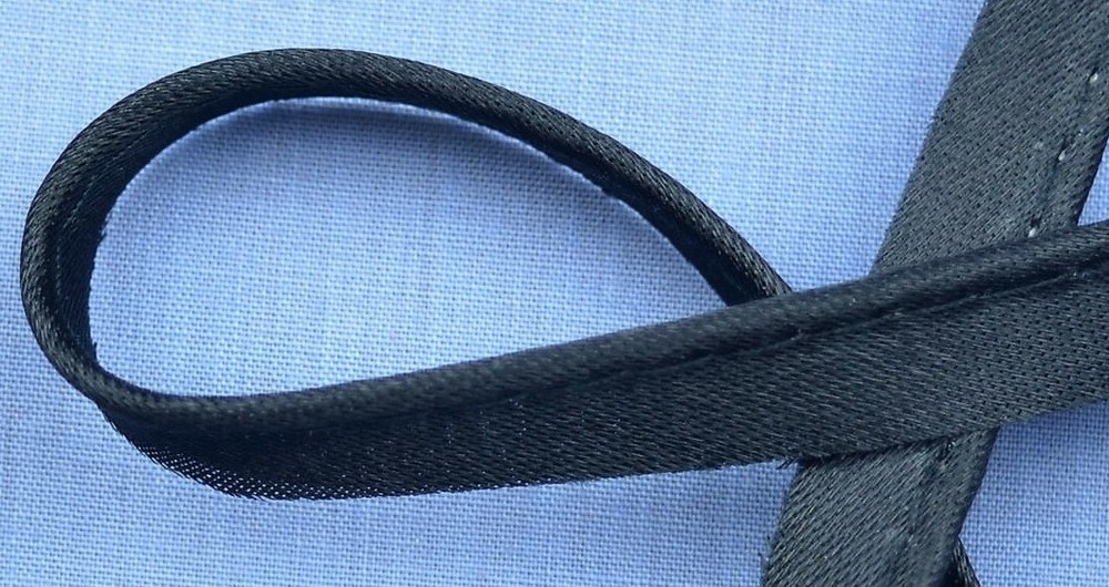 10mm Black Satin Piping Edge (per metre)