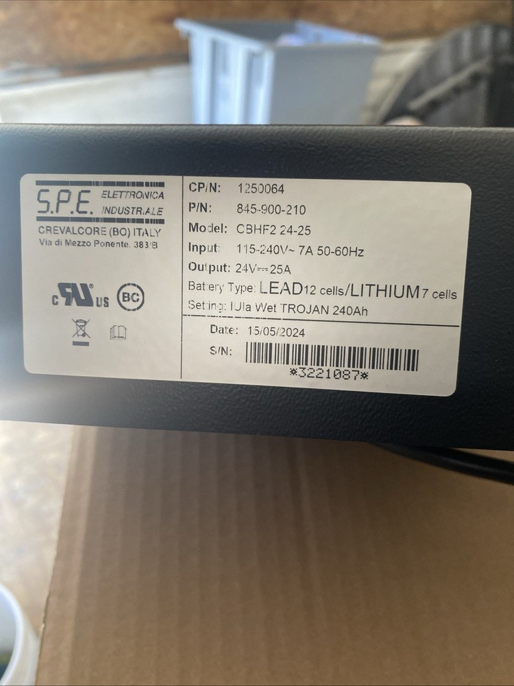 Model Cbhf2 2425 Floor Cleaning Charger