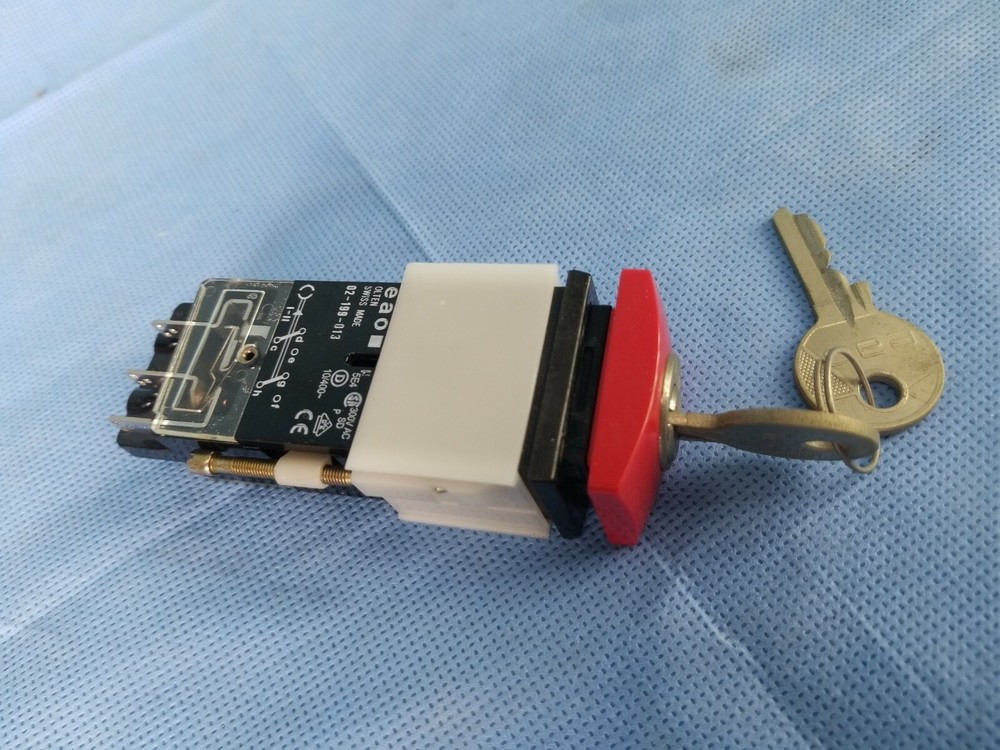 02-199-013 eao Olten Switch with YB1 Key