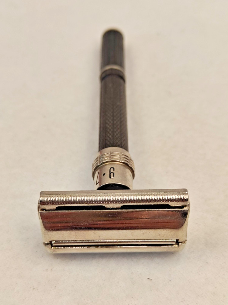 1975 Soviet adjustable razor "Rubin" in its original case