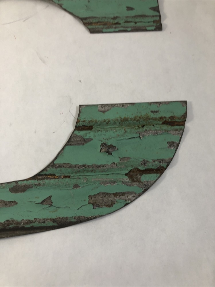 Letter C Green Galvanized Steel Wall Hanging Decorative "C" Rustic Wall Decór