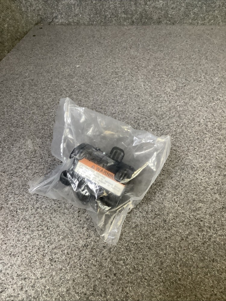 Harley Davidson Universal Handlebar Mounted Phone Carrier 76000549 (123J)