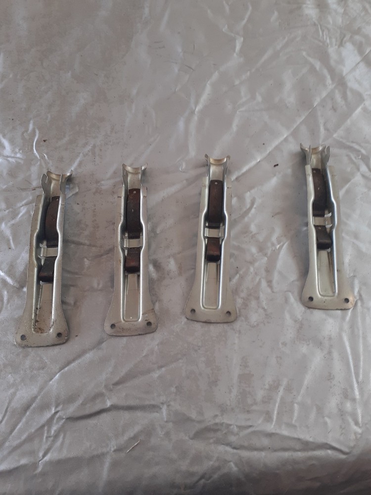 Mercedes w201 rear headrest mounts set