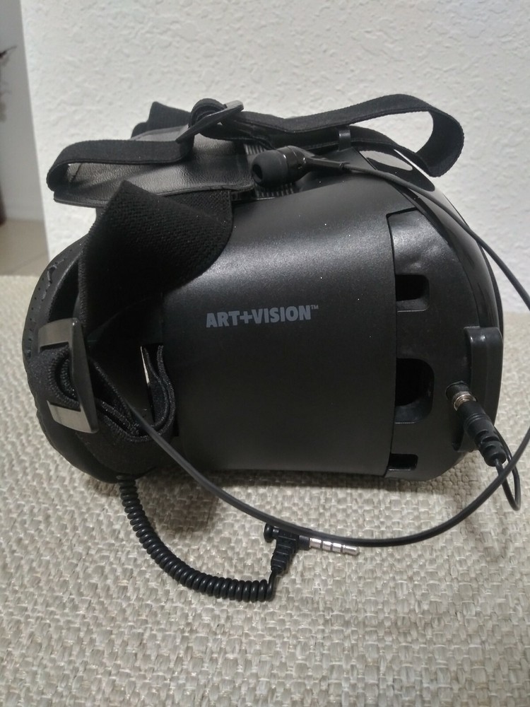 ART+VISION Virtual Reality Headset