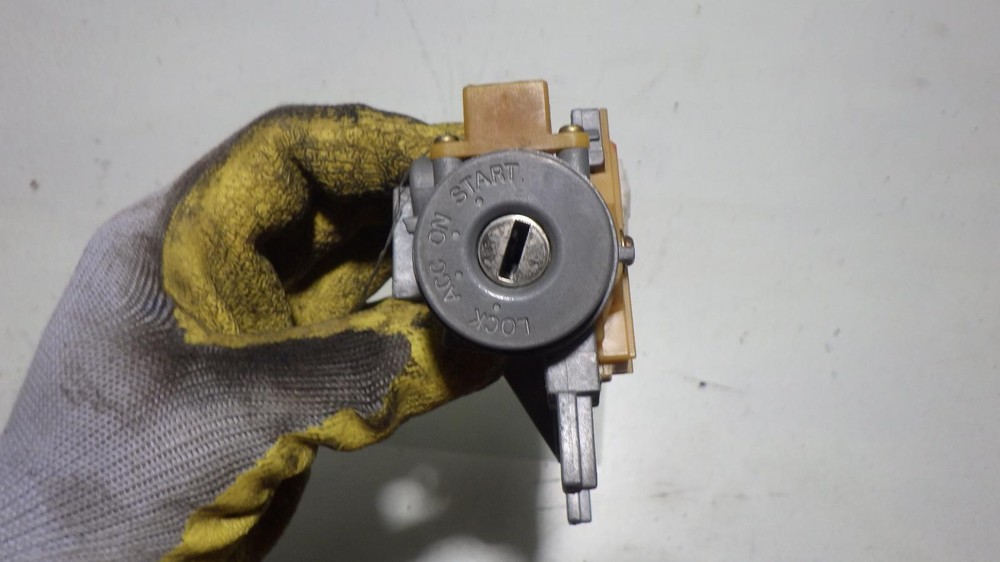 04 MITSUBISHI LANCER Ignition W/Key