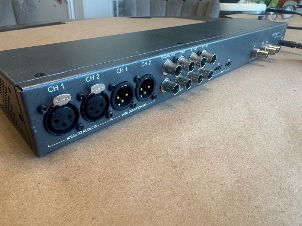 Blackmagic Design Broadcast Converter