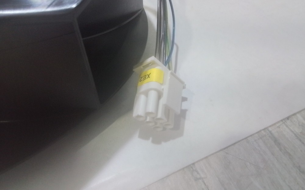 KUKA OUTER FAN + HOLDER 113403 (VT5)