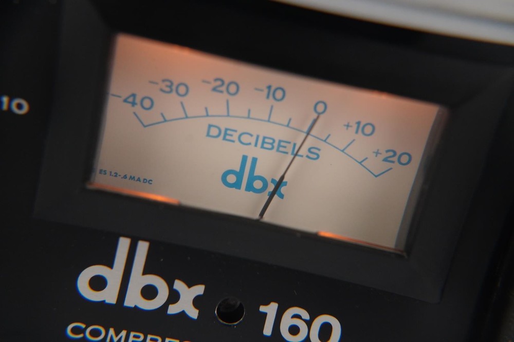 dbx 160VU Compressor Limiter Stereo Pair #59108