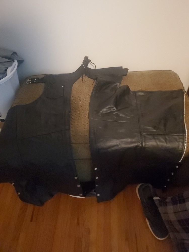 Womends UNIK INTERNATIONAL LEATHER CHAPS