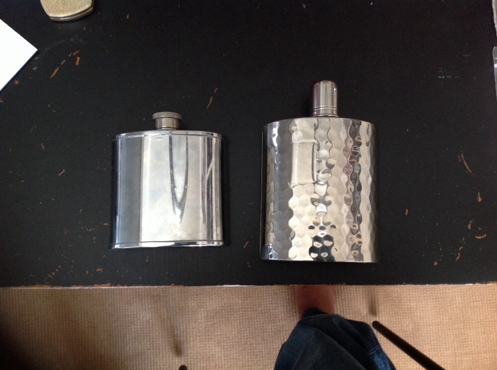 1 Set (2 Pcs.) Vintage Whiskey Flasks