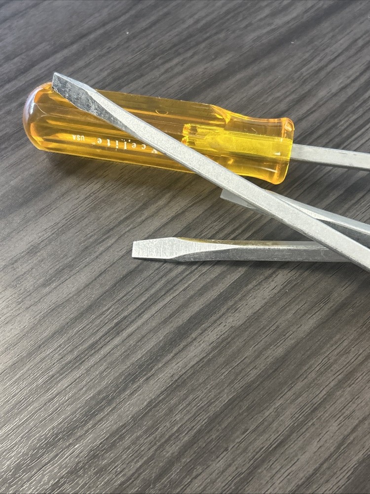 Xcelite S146 1/4" x 6" Regular Square Blade Screwdriver, Amber Handle