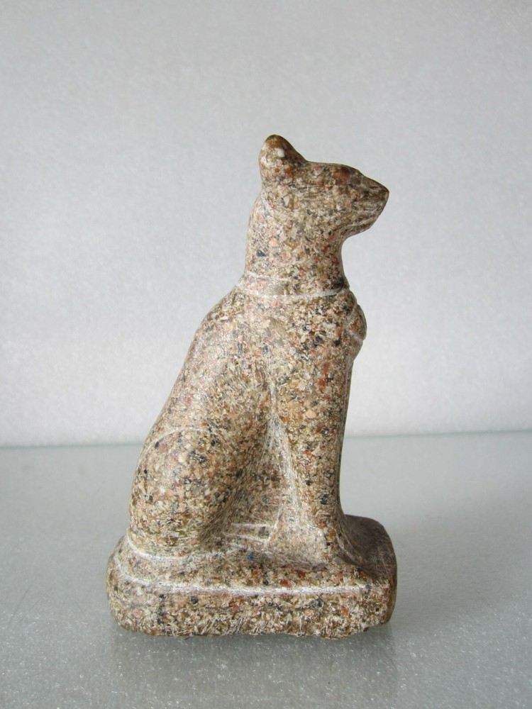 ANCIENT EGYPTIAN PHARAONIC CAT CARVED STONE STATUE