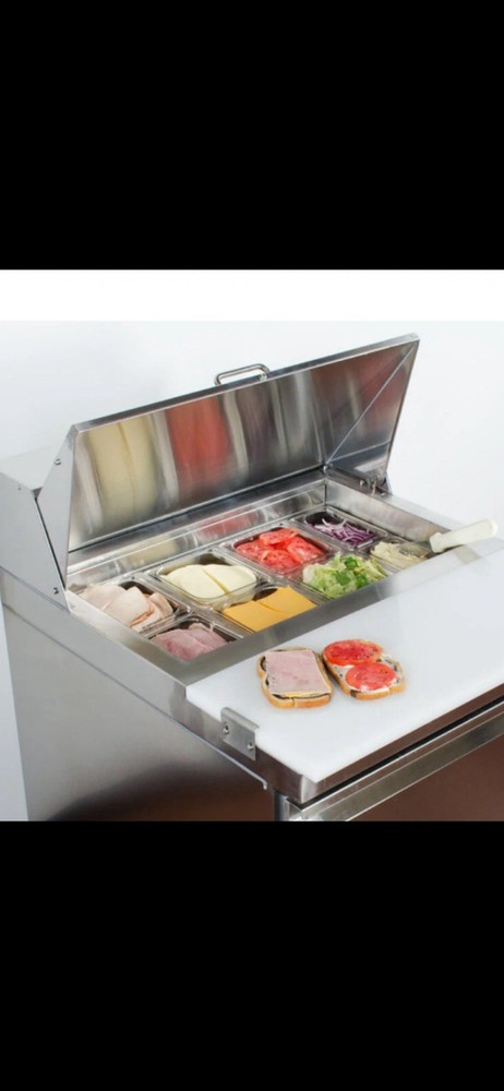 Small sandwich prep table