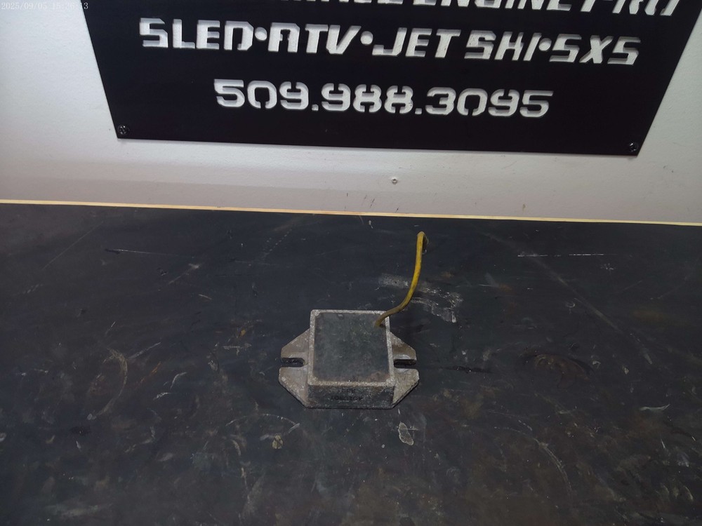 1999 Polaris RMK 700 GEN 2 Voltage Regulator