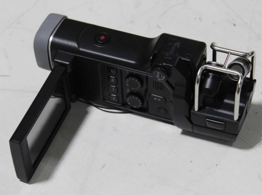 Zoom Q8 Video Recorder-HD Video Camera