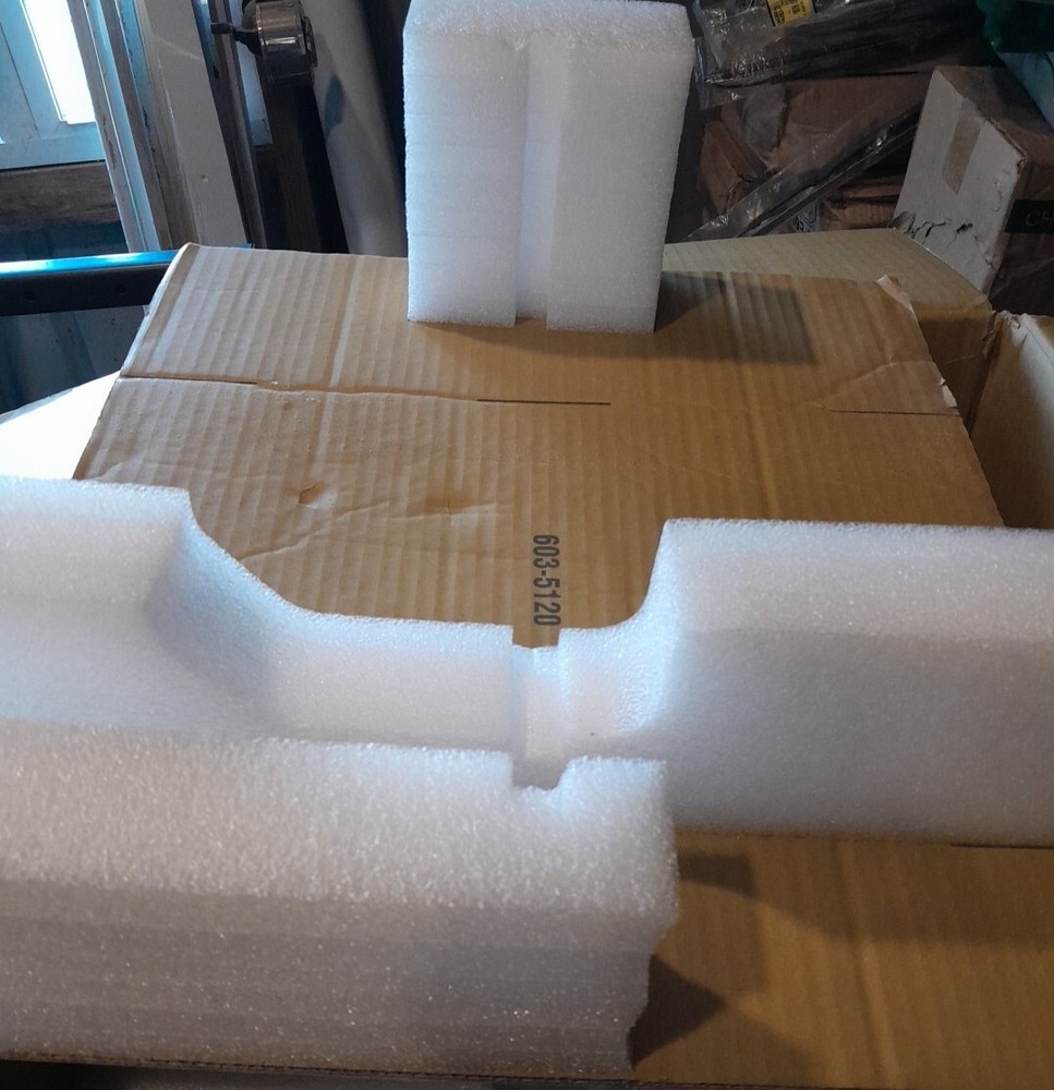 INTERNATIONAL 9400I RADIATOR OVERFLOW TANK