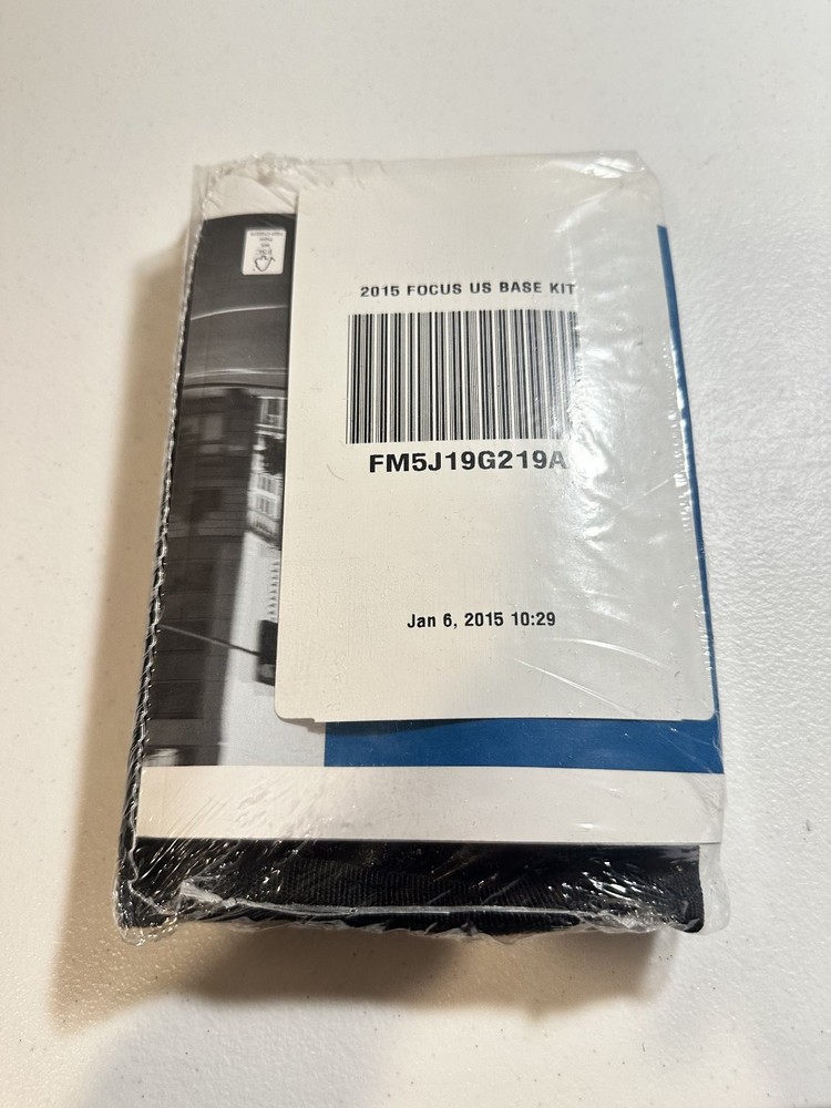 2015 Ford Focus Owners Manual Set OEM Sealed