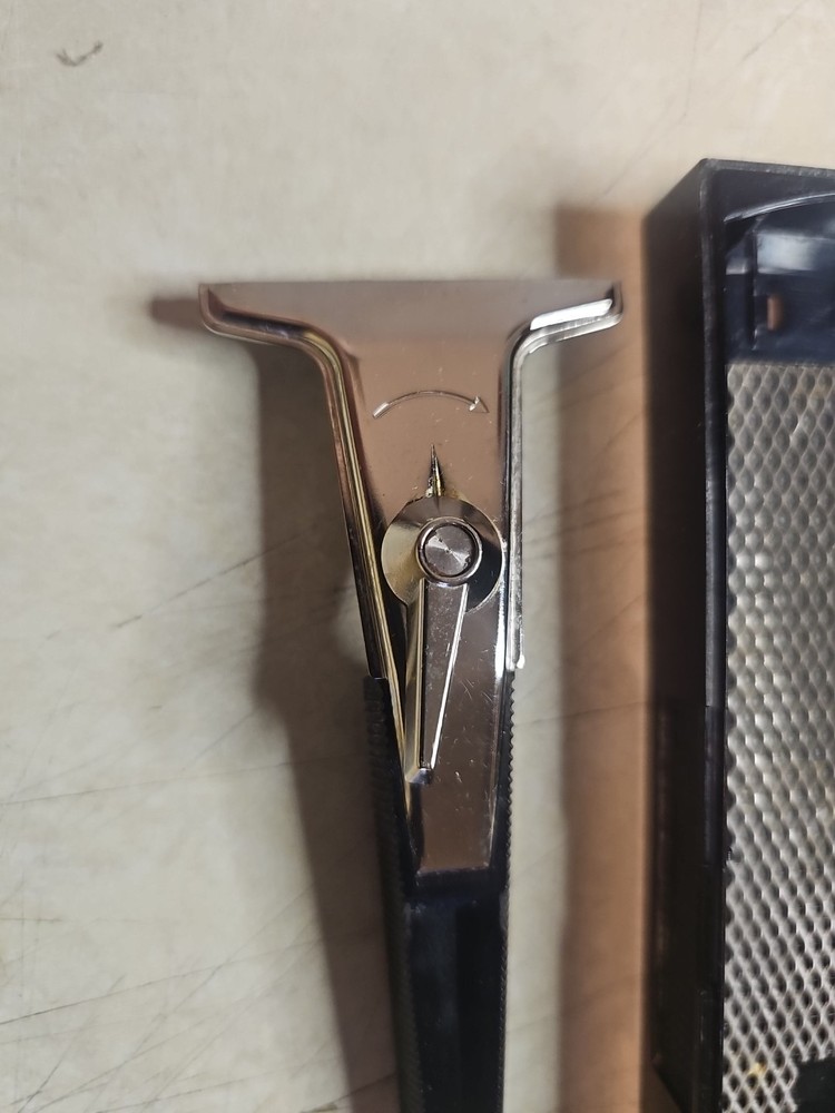 VTG 1960's Gillette Techmatic Adjustable Razor & Case