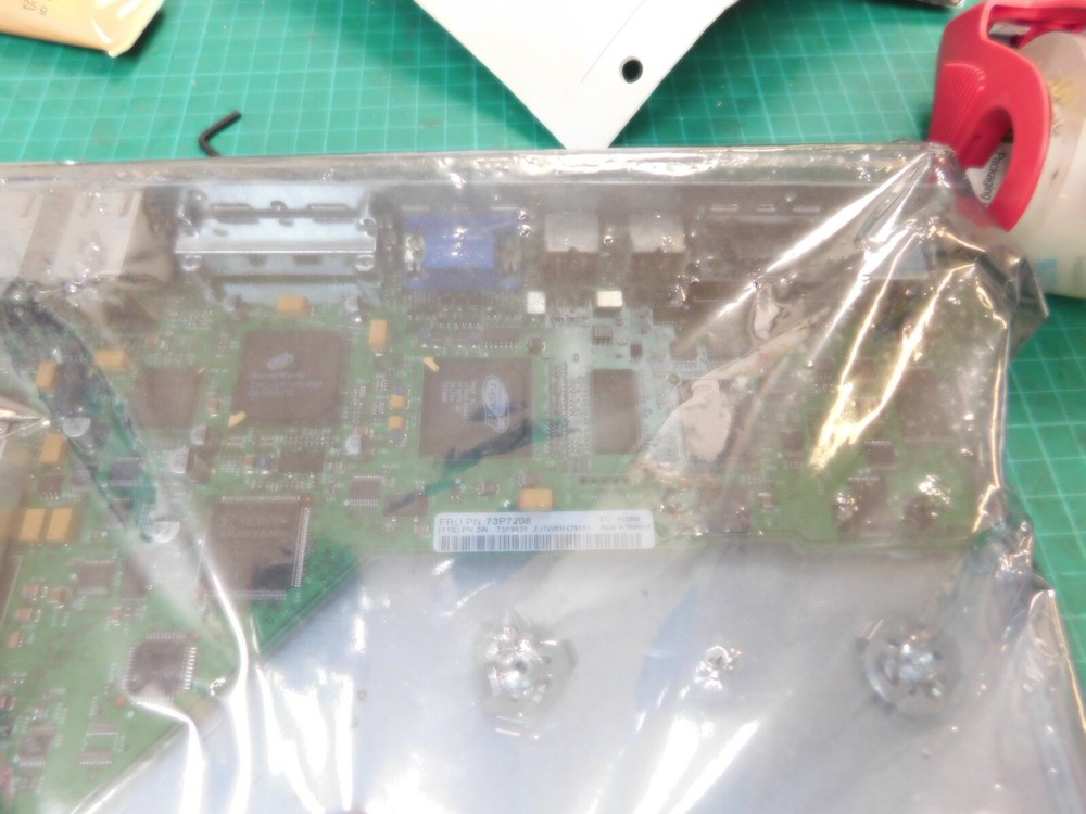 IBM 73P7208 FRU I/O Backplane Assembly