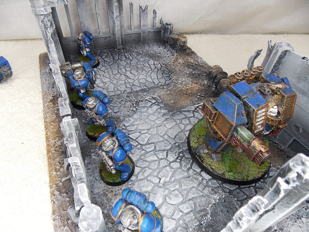 WARGAMING TERRAIN PAINTED BUILDING