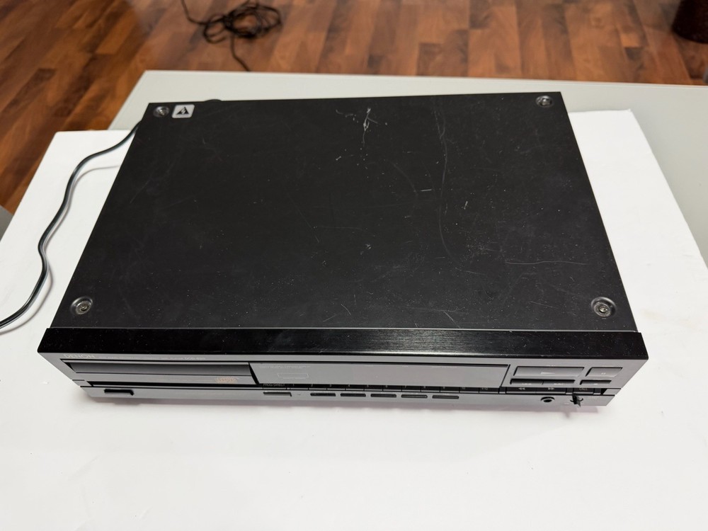 Denon DCD-620 Vintage Audiophile Single CD Player NO Remote