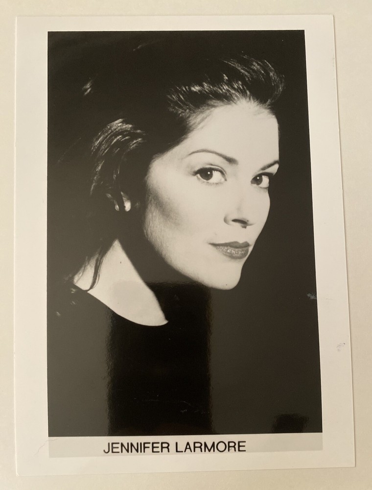 Jennifer Larmore Press Photo 5x7”.