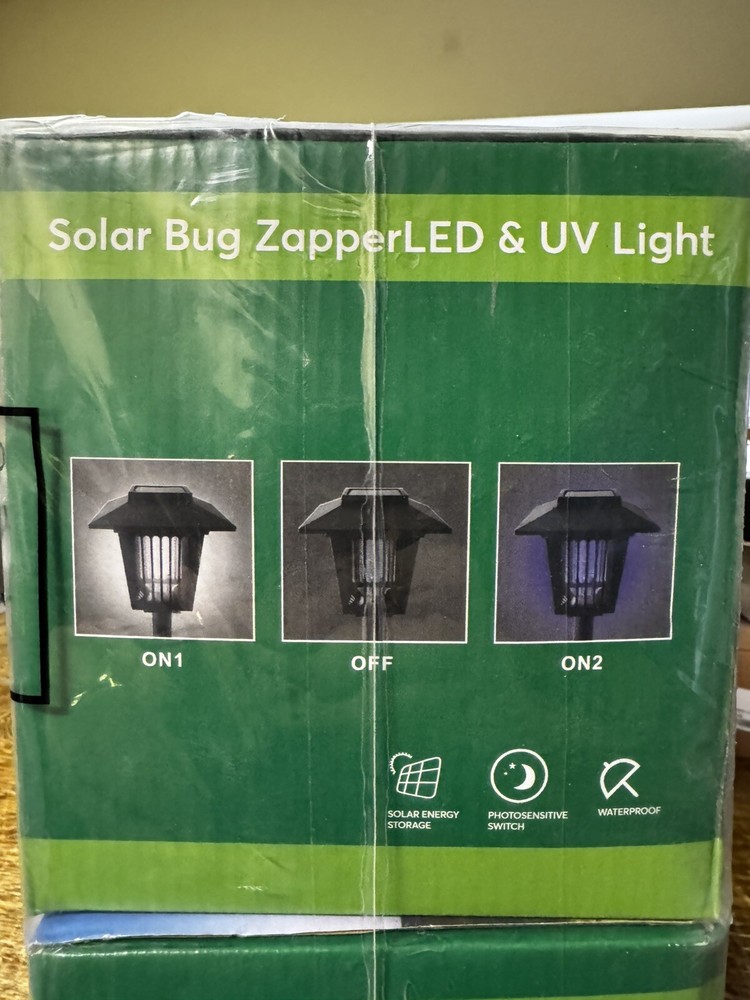 QUALIREY 4 PACK SOLAR BUG ZAPPER LED & UV LIGHT. WHITE LIGHT. BATTERIES INCLUDE