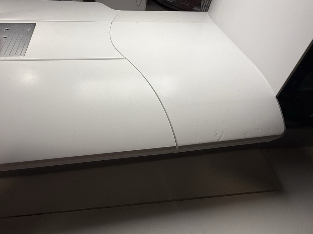 Pfaff Creative Icon Sewing / Embroidery Machine w Extras *SERVICED / LOW HOURS*