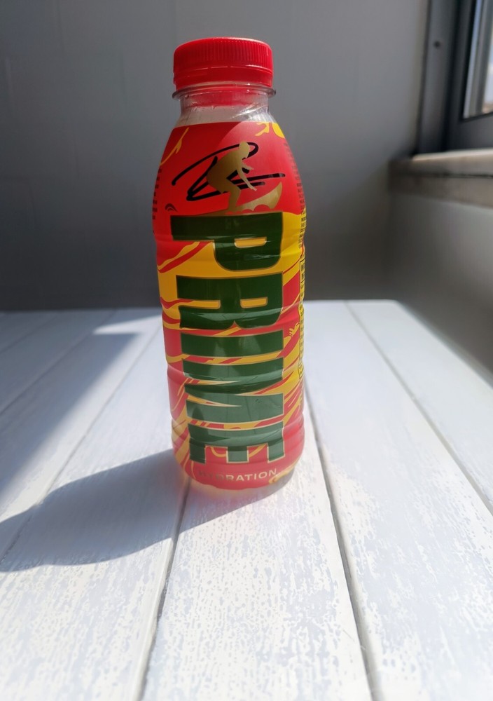 PRIME Rafael leao bottle